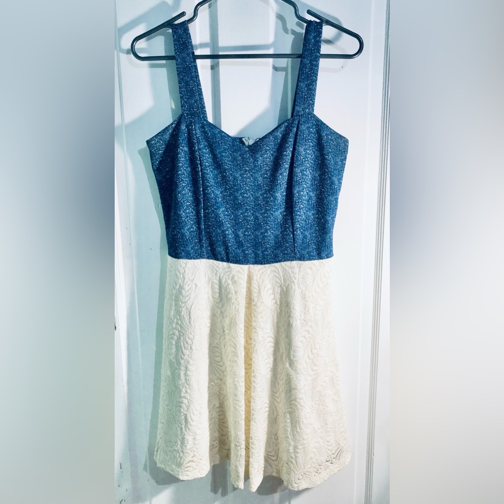 [DRESSCODE LA] BNWOT Denim Lace Dress